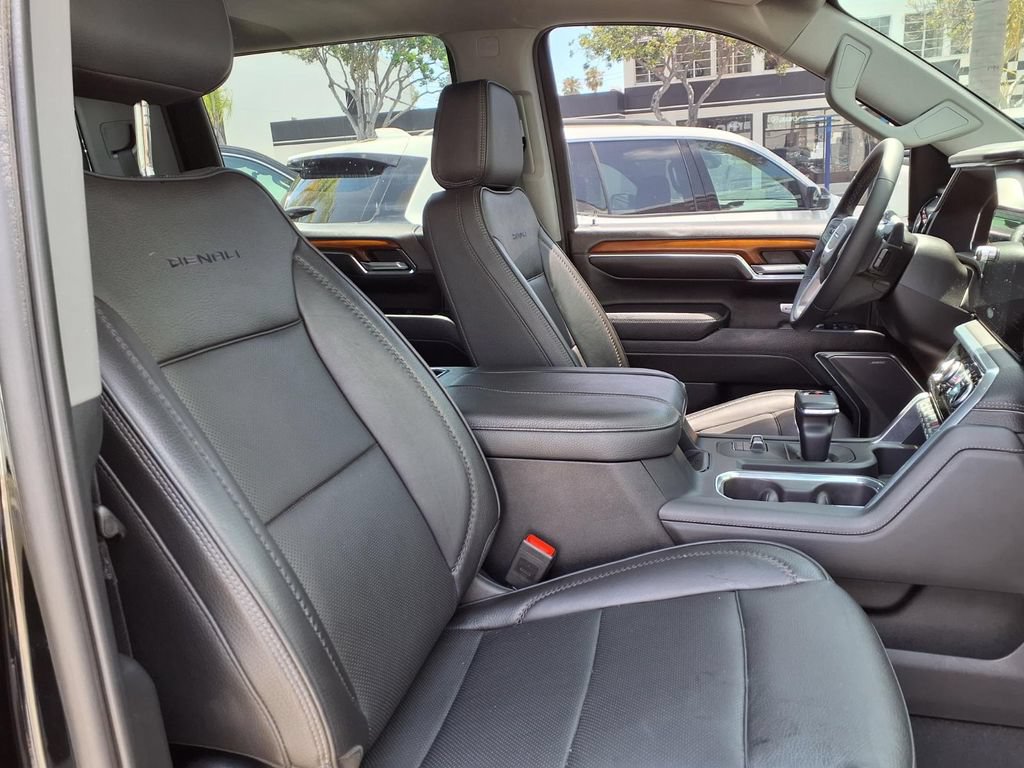 Used 2023 GMC Sierra 1500 Denali w/ Technology Package AWD/4WD image 23