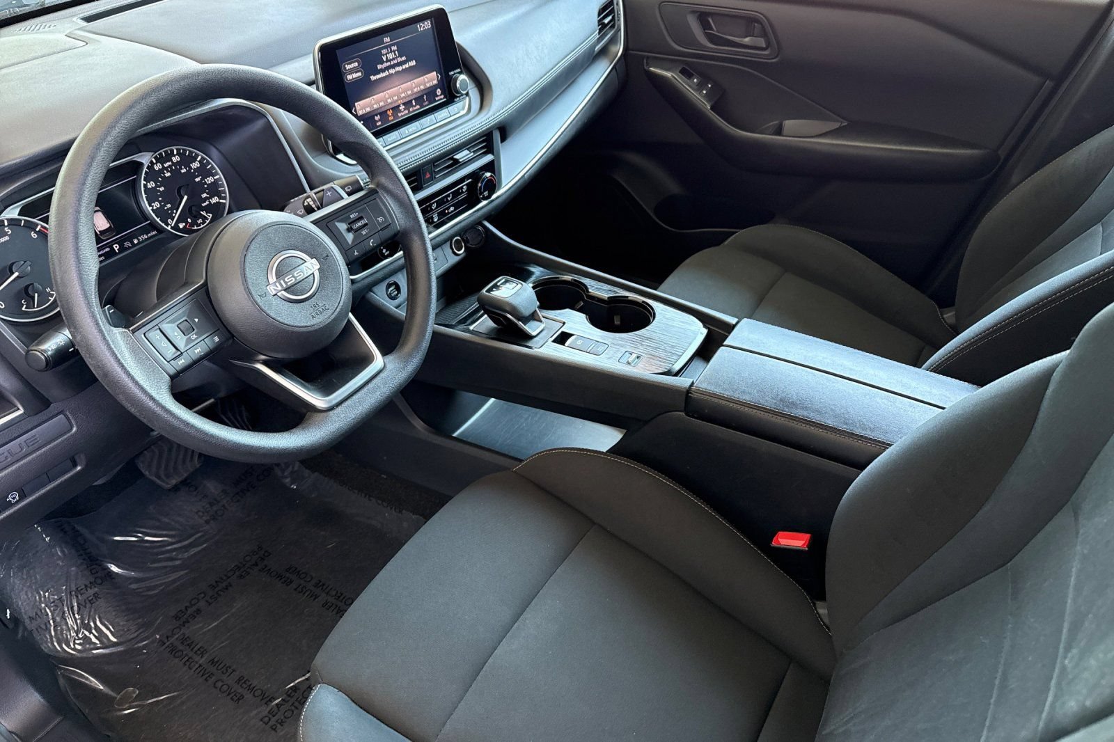 Used 2024 Nissan Rogue S FWD image 12