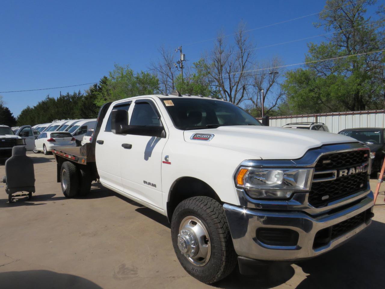 Used 2019 RAM 3500 Tradesman w/ Chrome Appearance Group AWD/4WD image 3