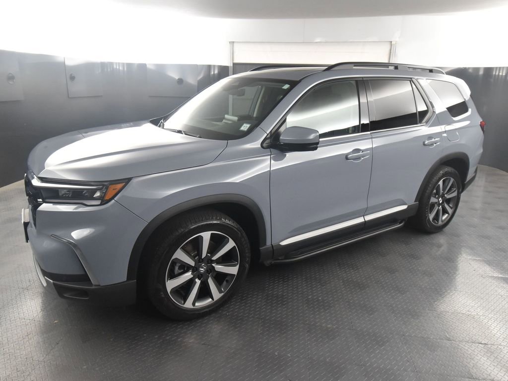 Used 2025 Honda Pilot Touring