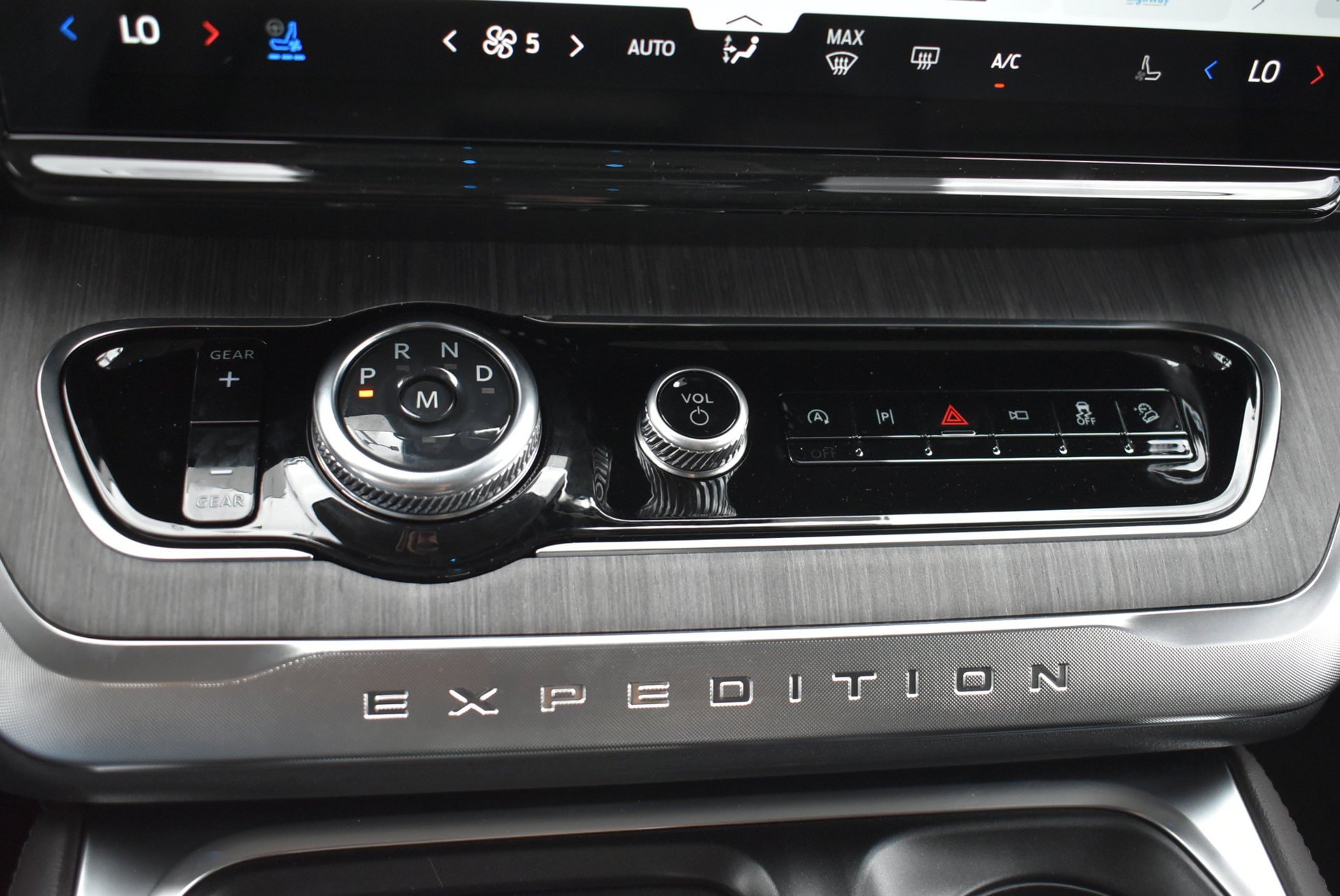New 2026 Ford Expedition Max Platinum w/ Platinum Ultimate Package AWD/4WD image 28