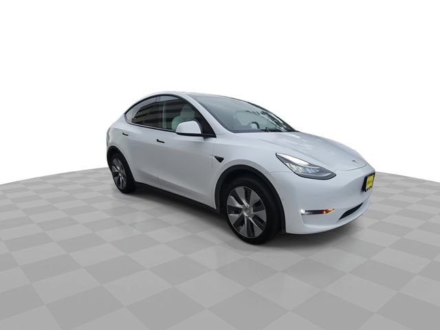 Used 2022 Tesla Model Y Long Range video 2