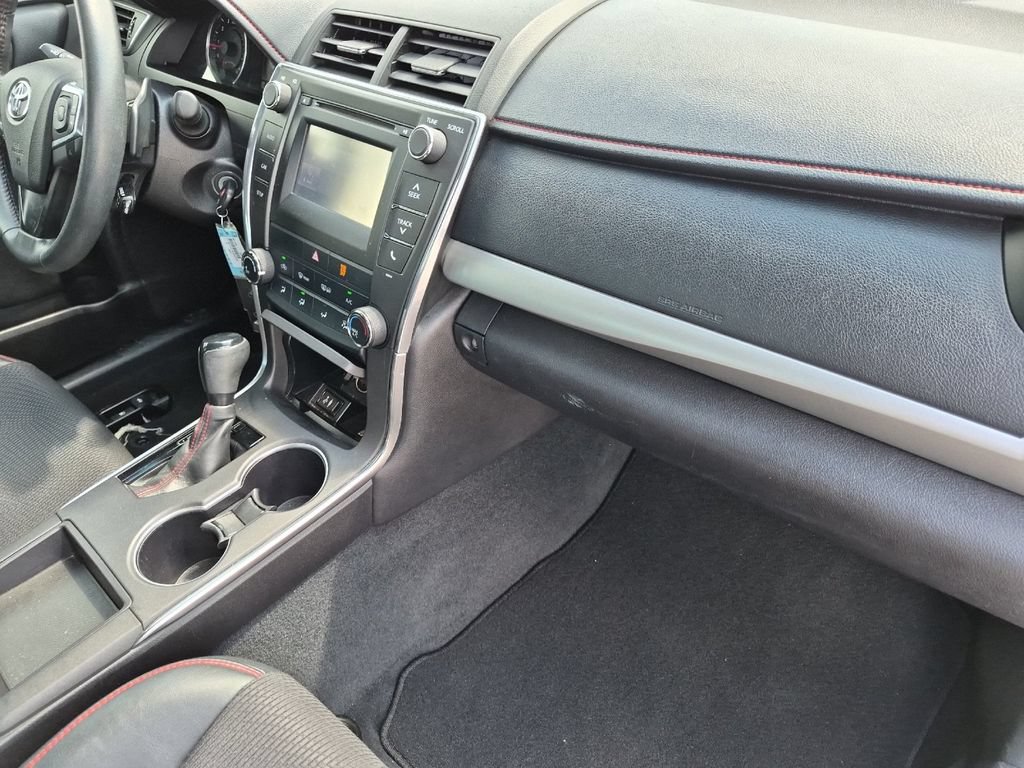 Used 2017 Toyota Camry SE FWD image 15