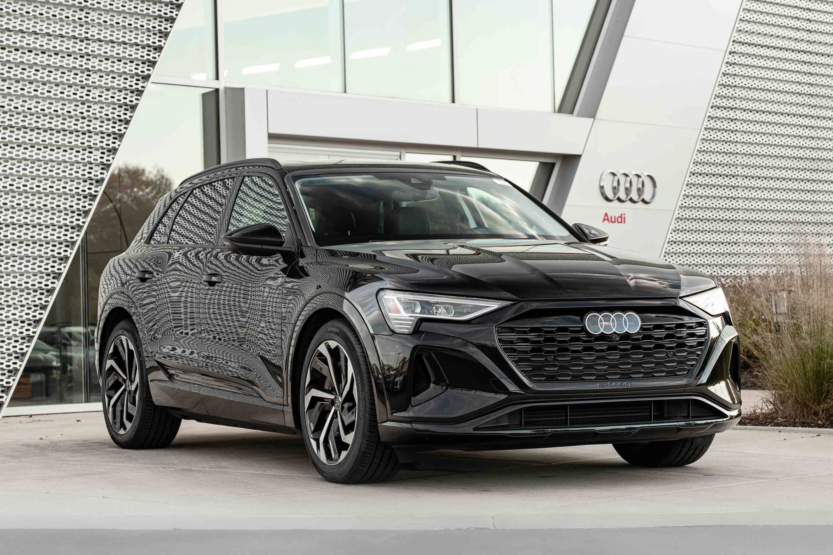 Certified 2024 Audi Q8 e-tron Premium Plus