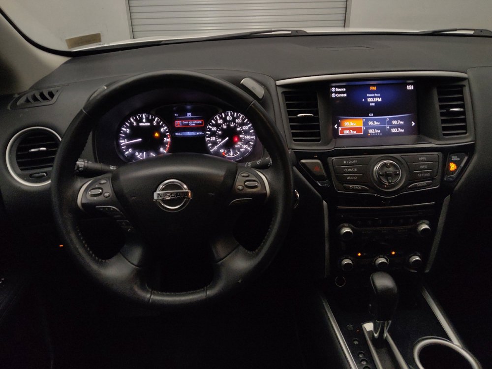 Used 2019 Nissan Pathfinder SV FWD image 22