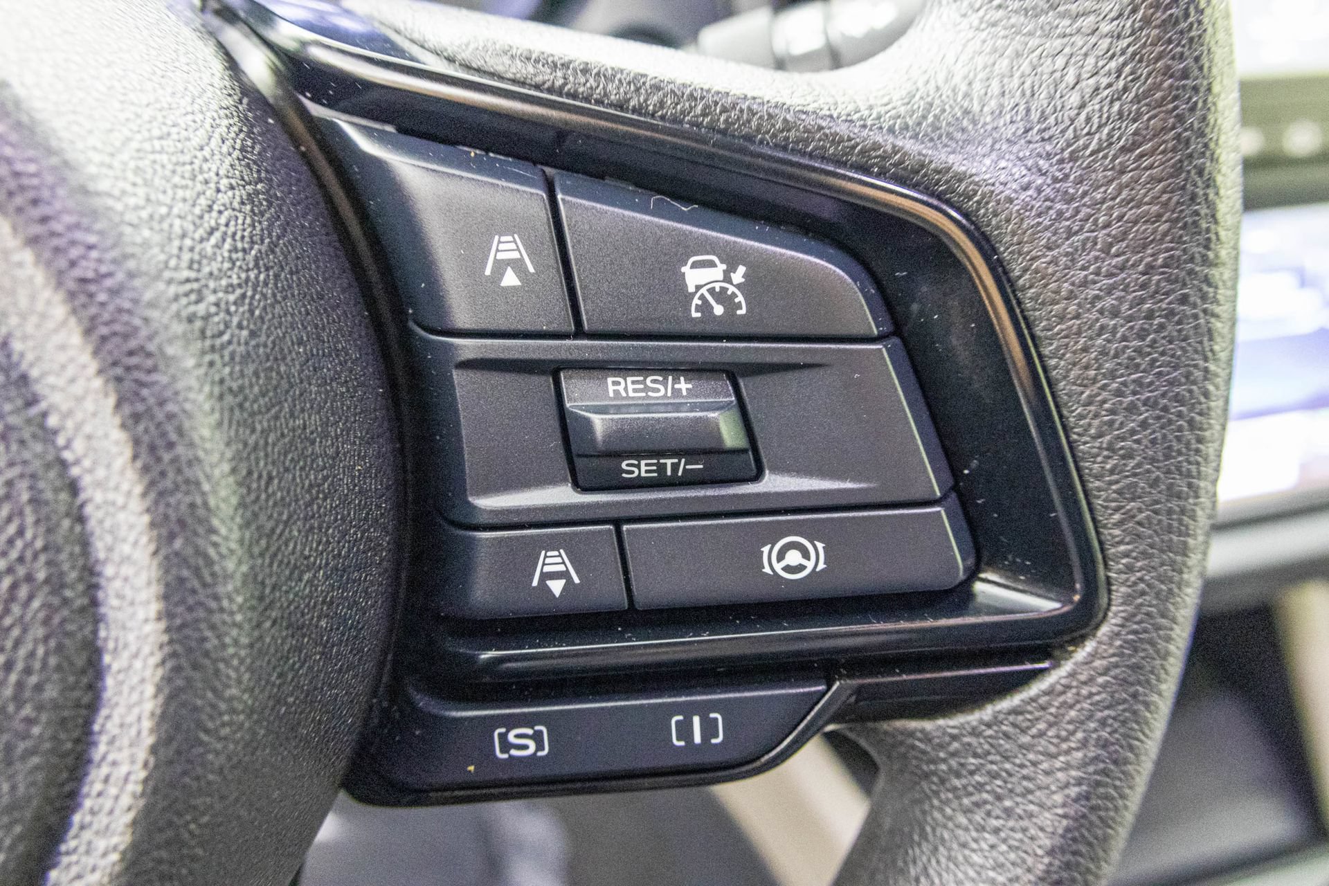 Used 2025 Subaru Forester AWD/4WD image 29