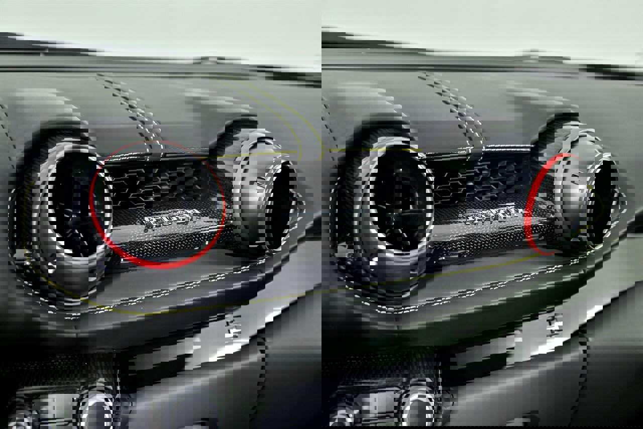 Used 2019 Ferrari 812 Superfast image 30