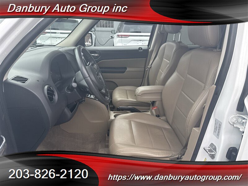 Used 2016 Jeep Patriot High Altitude AWD/4WD image 9