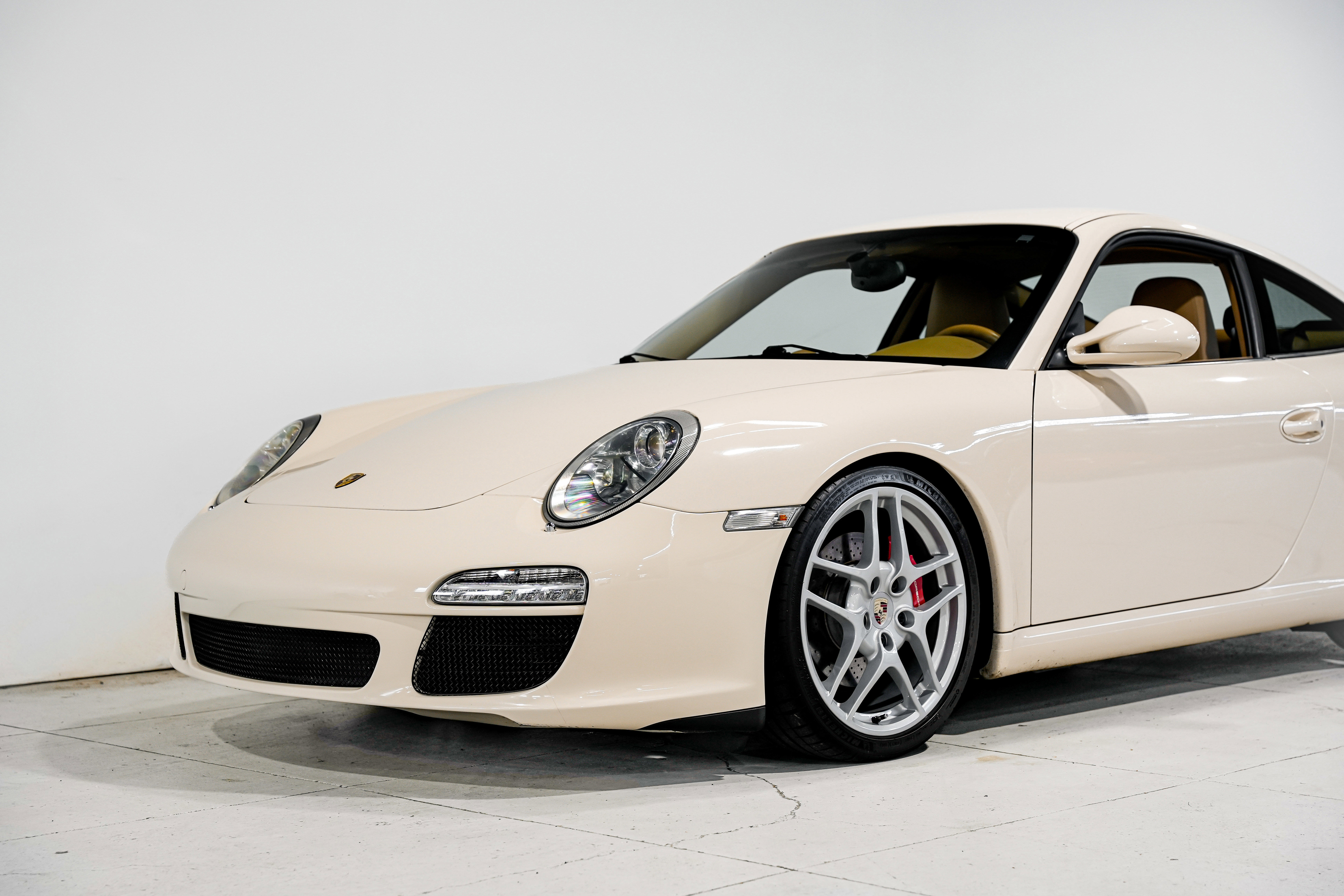 Used 2010 Porsche 911 Carrera S image 28