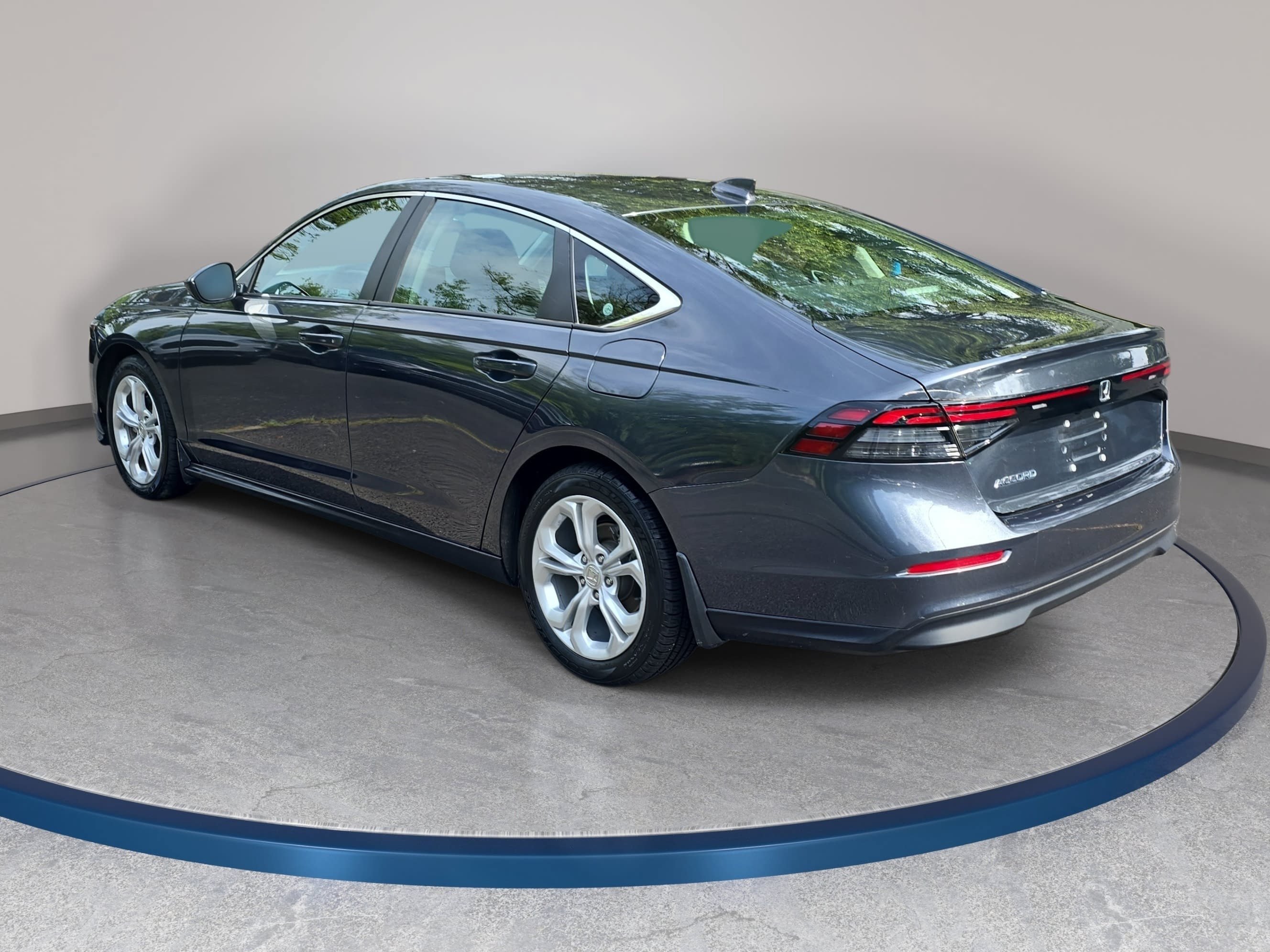 Used 2024 Honda Accord LX image 7