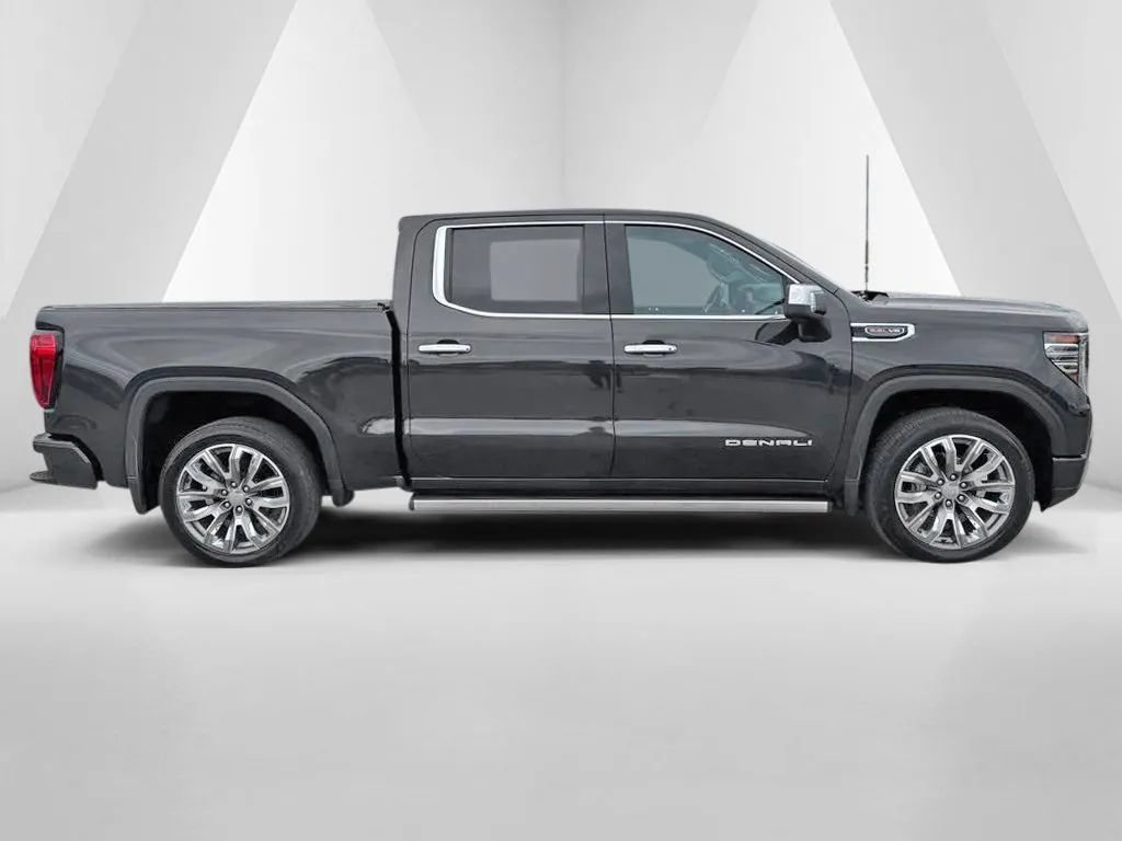 Used 2023 GMC Sierra 1500 Denali AWD/4WD image 8