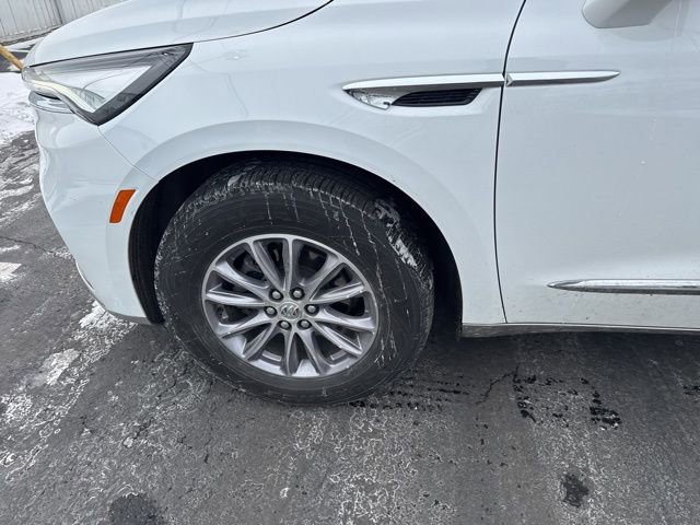 Certified 2024 Buick Enclave Essence w/ LPO, Floor Liner Package image 18