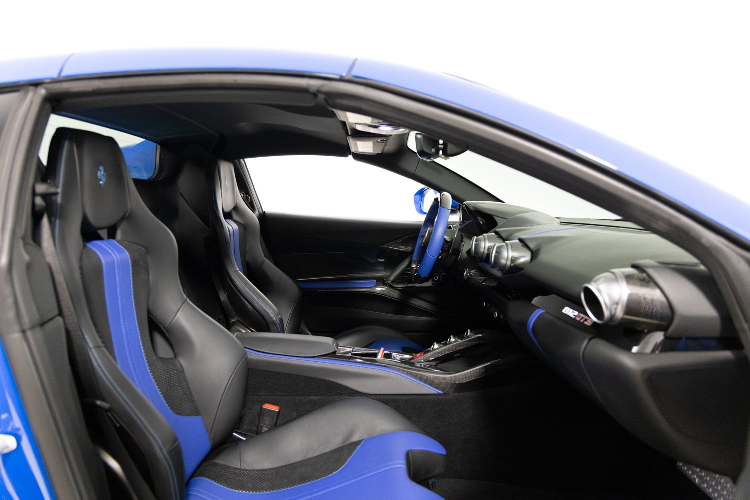 Certified 2022 Ferrari 812 GTS RWD image 30