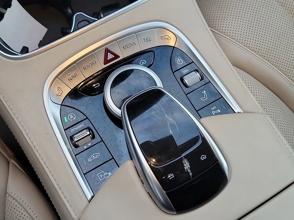 Used 2018 Mercedes-Benz S 560 Sedan image 40