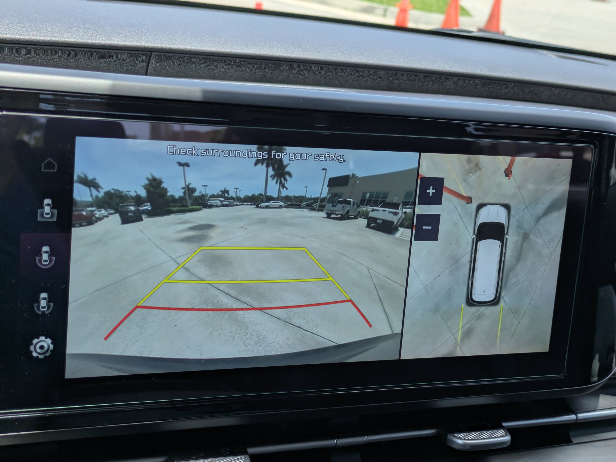 Used 2022 Kia Carnival SX FWD image 21