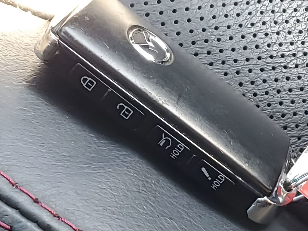 Used 2025 MAZDA CX-5 Carbon Edition image 40