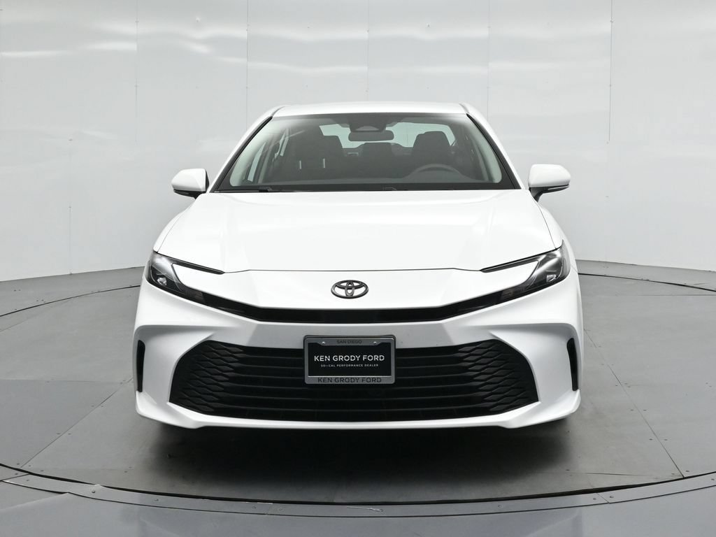 Used 2025 Toyota Camry LE FWD image 19