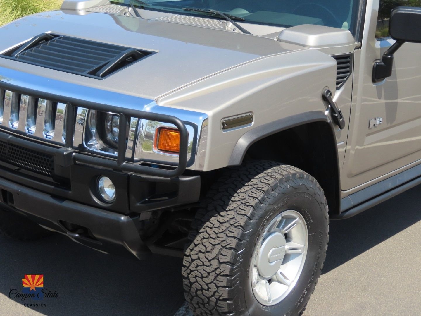 Used 2003 HUMMER H2 w/ Preferred Equipment Group image 12