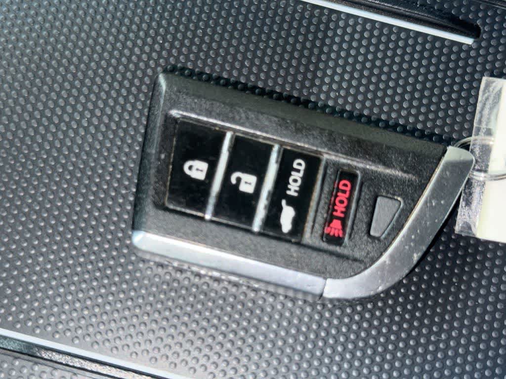 Used 2025 Acura MDX FWD image 28