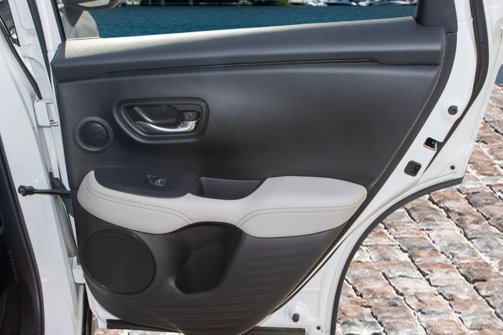 Certified 2023 Honda HR-V EX-L image 28