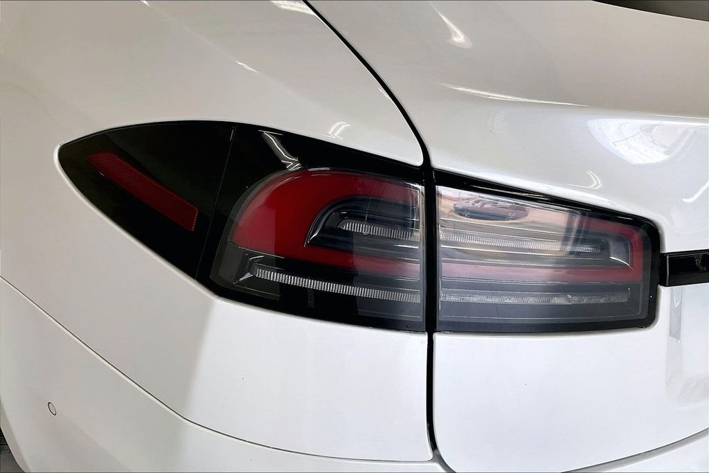 Used 2022 Tesla Model S image 27