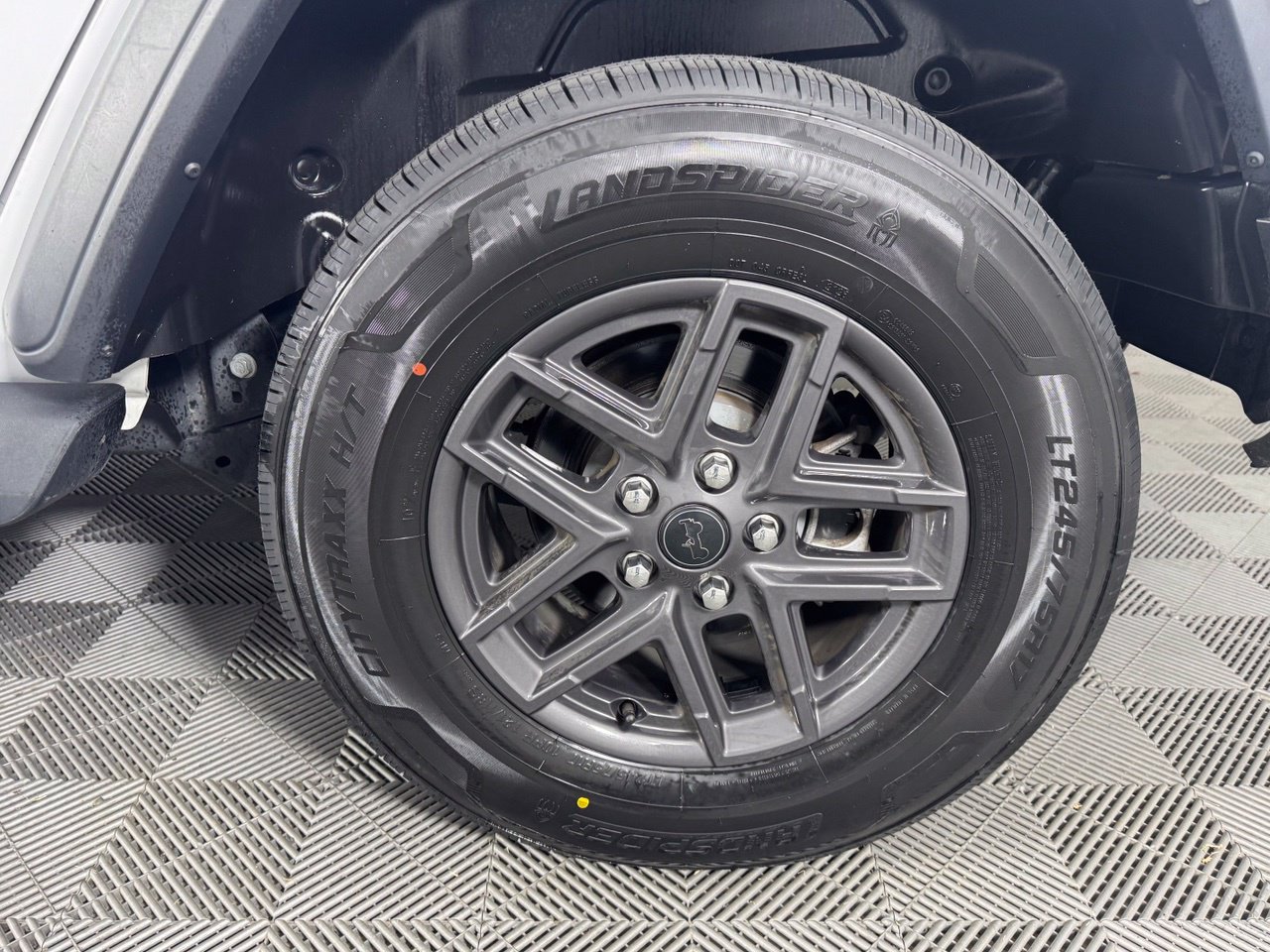 Used 2024 Jeep Wrangler Unlimited Sport AWD/4WD image 36