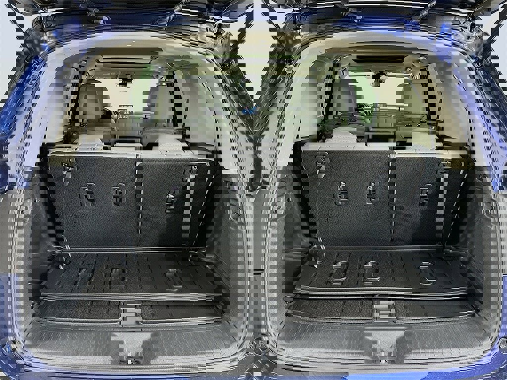 New 2025 Honda Pilot Touring image 7