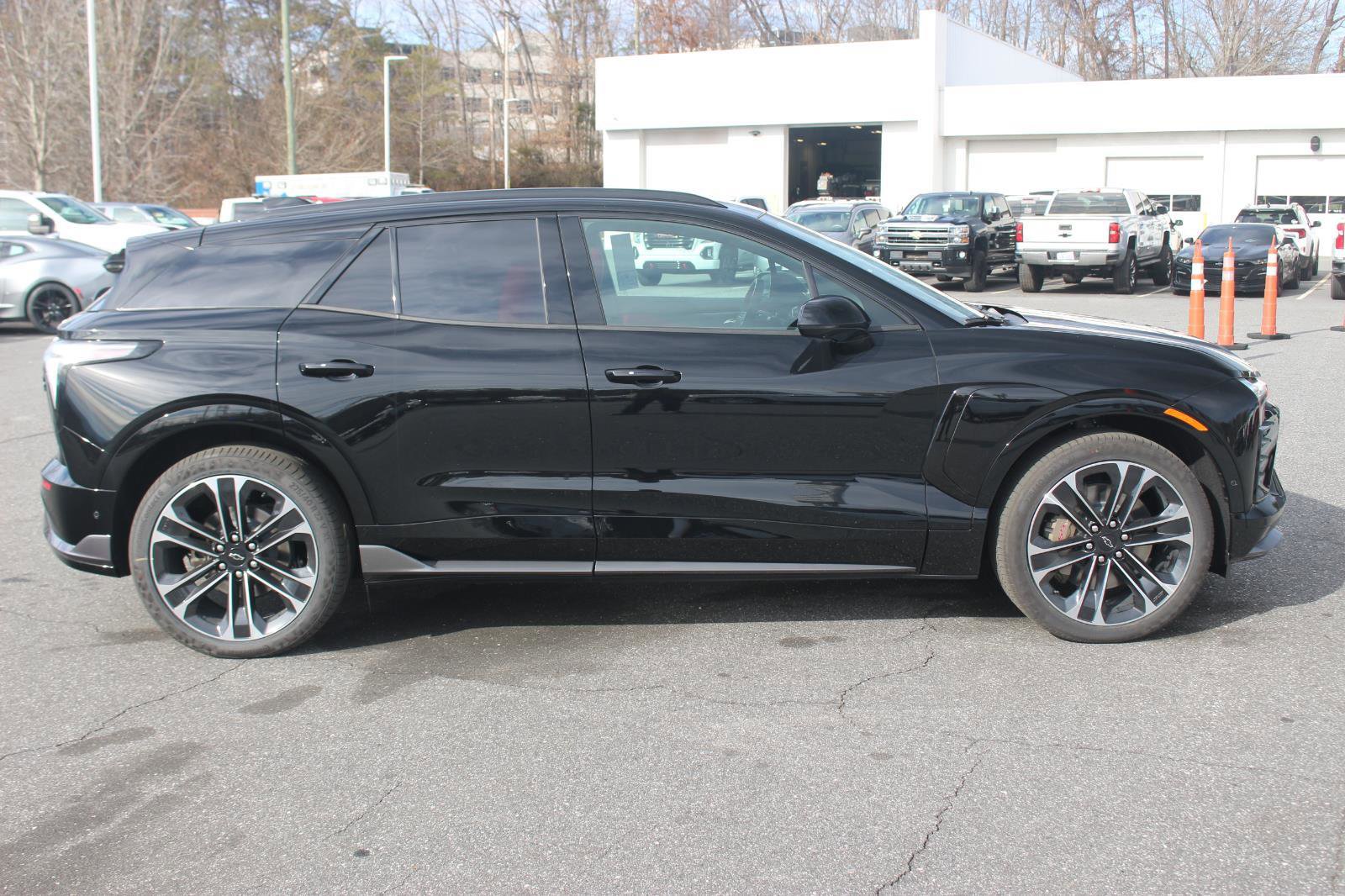 New 2026 Chevrolet Blazer EV SS image 8