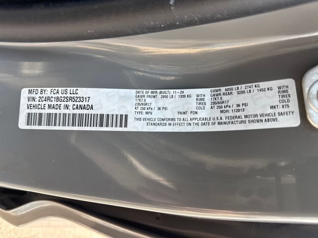 Used 2025 Chrysler Pacifica Select FWD image 34
