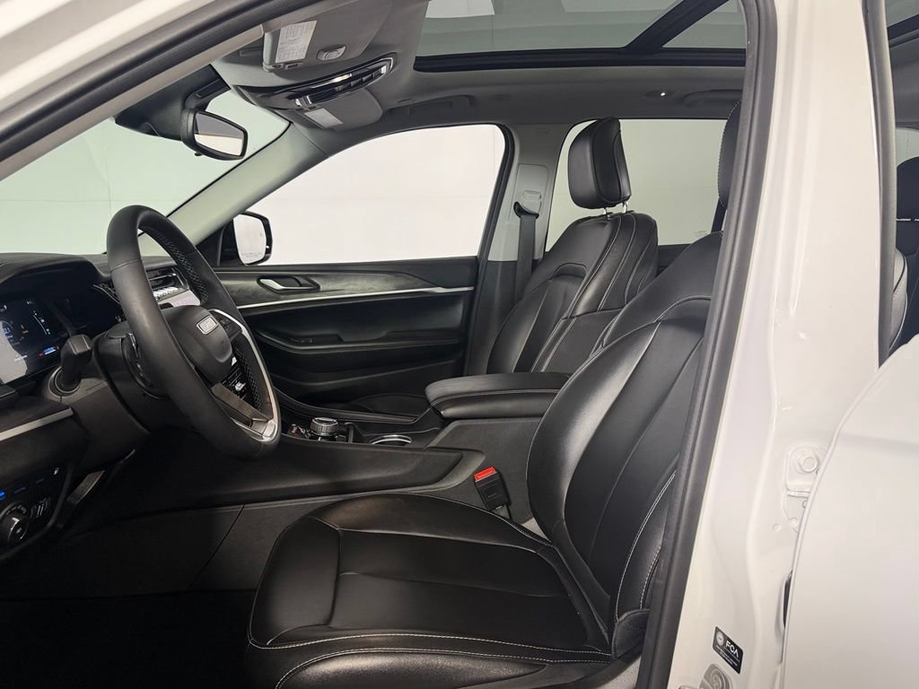 Used 2023 Jeep Grand Cherokee 4WD 4xe image 22
