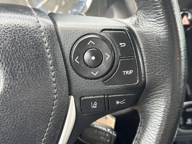 Used 2018 Toyota Corolla SE w/ Carpet Mat Package (TMS) FWD image 21