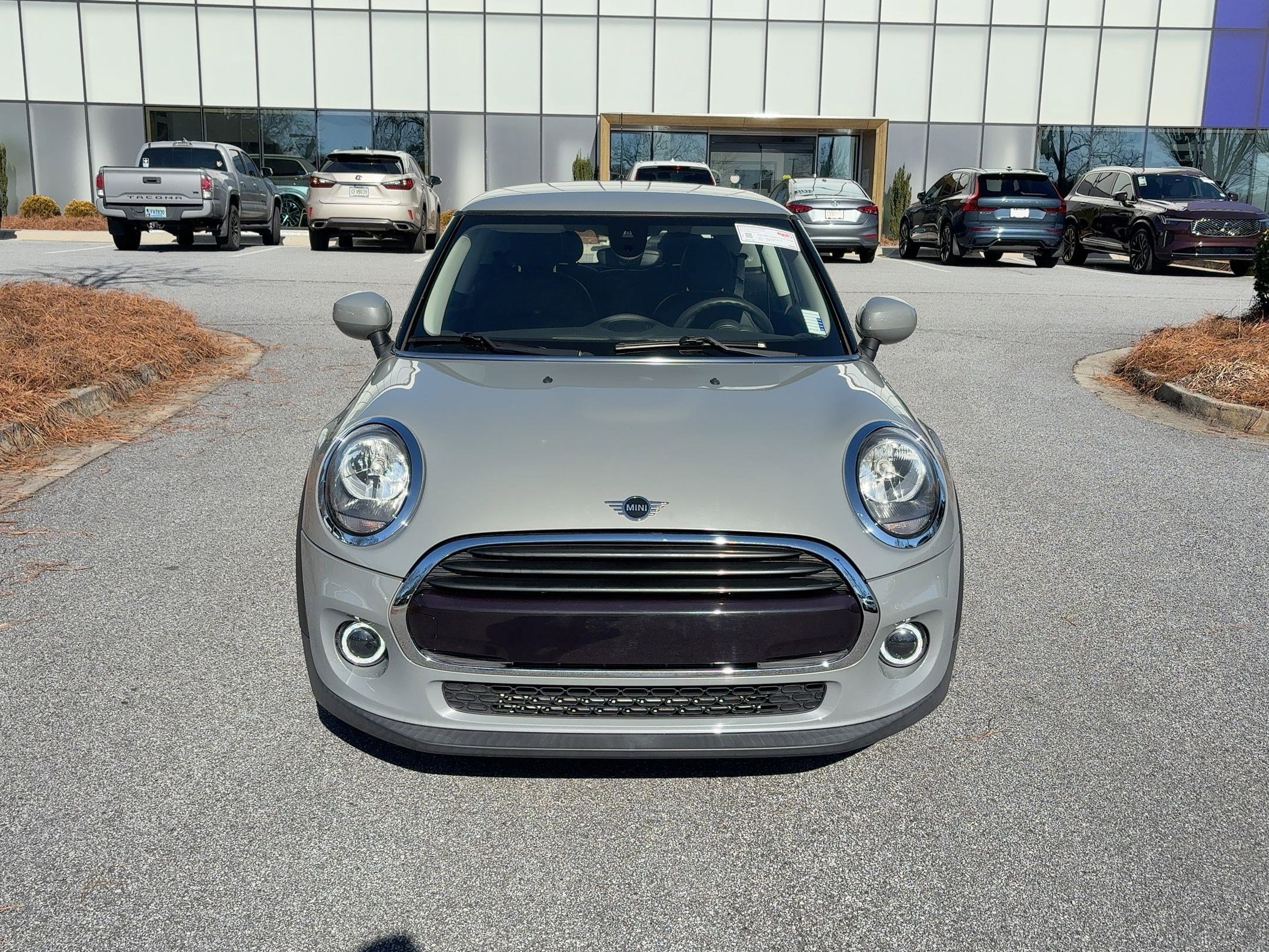 Used 2021 MINI Cooper 2-Door Hardtop image 6