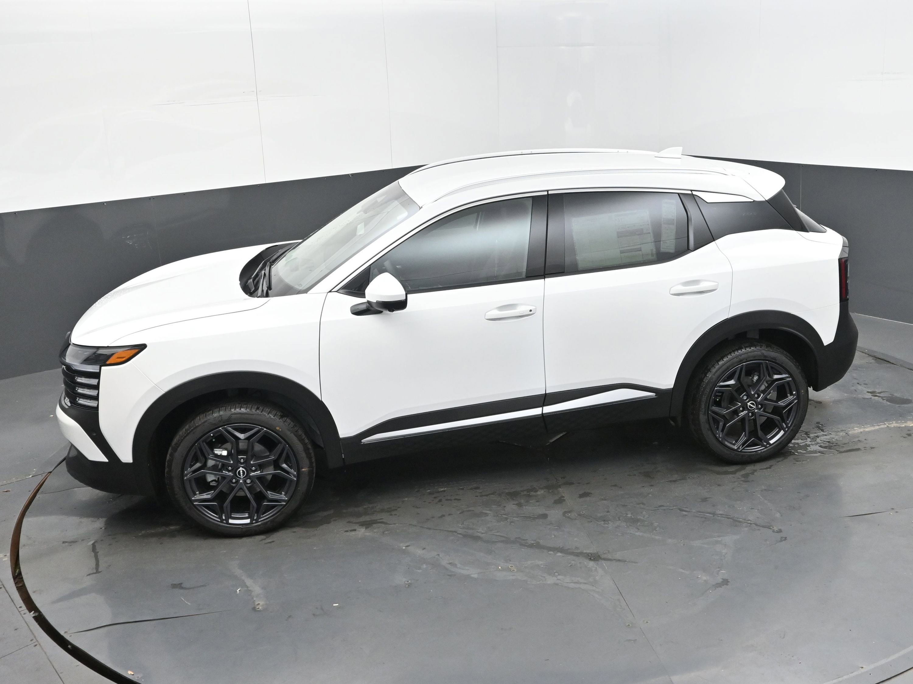 New 2025 Nissan Kicks SR image 44