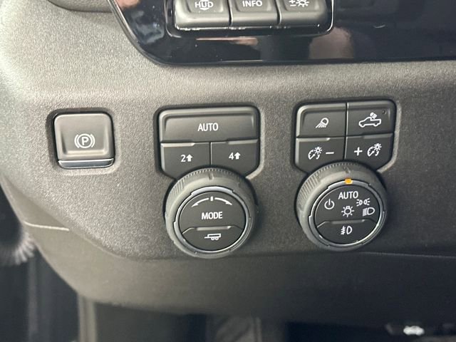 Used 2026 Chevrolet Silverado 1500 LTZ AWD/4WD image 19