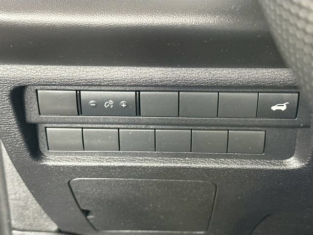 Used 2023 Mitsubishi Outlander SE AWD/4WD image 24