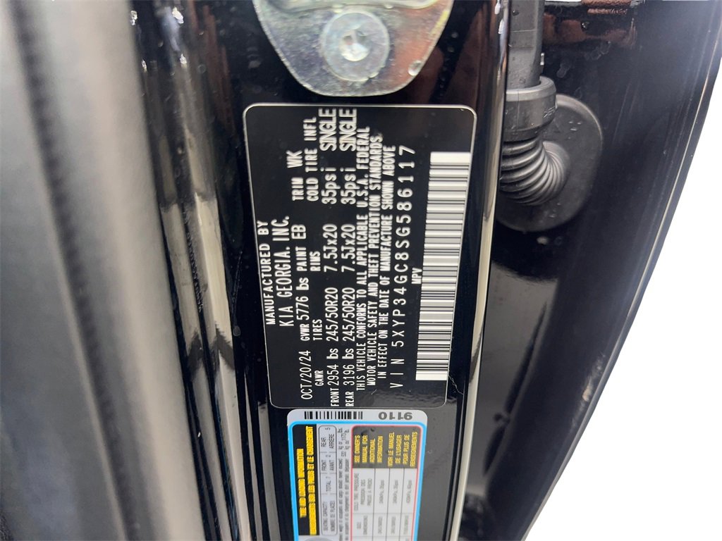 Used 2025 Kia Telluride EX w/ EX Captain's Chair Package image 93