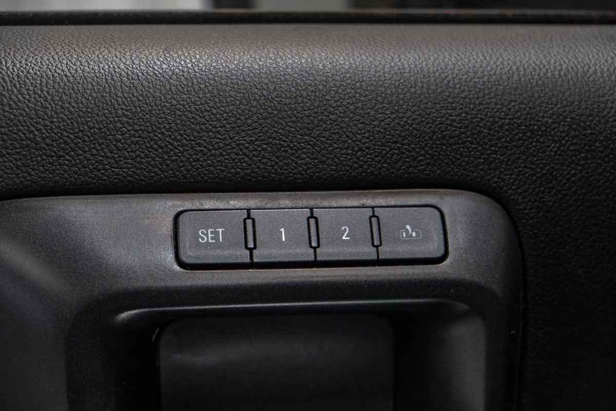 Used 2019 GMC Sierra 3500 SLT w/ Duramax Plus Package AWD/4WD image 37