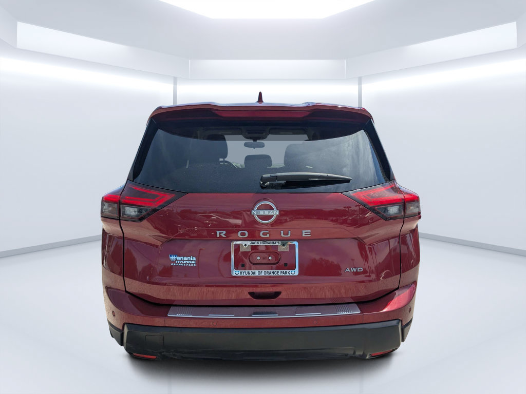 Used 2025 Nissan Rogue SV AWD/4WD image 5