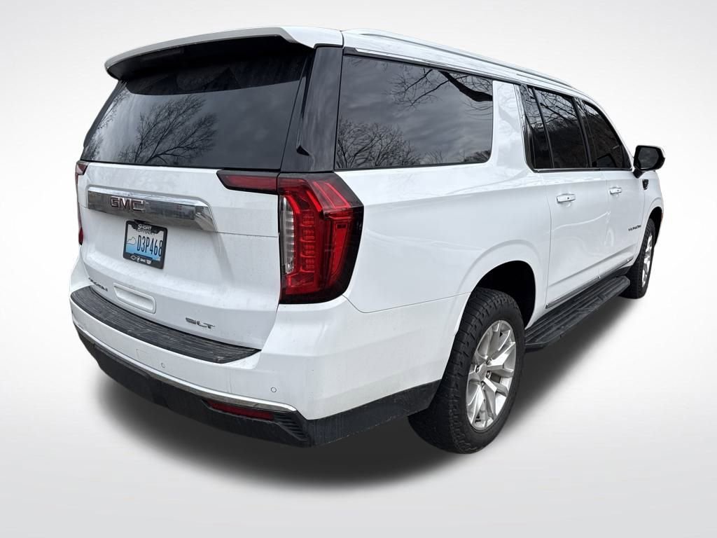 Used 2022 GMC Yukon XL SLT image 4
