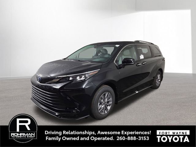 New 2025 Toyota Sienna XLE