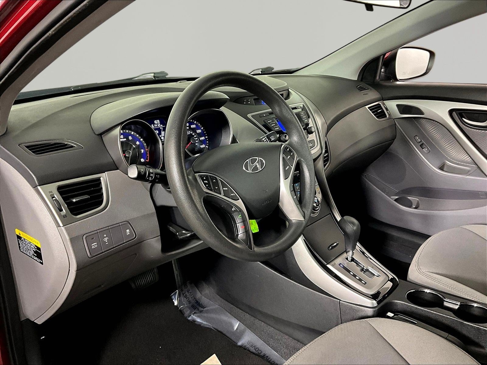 Used 2013 Hyundai Elantra GLS w/ Preferred Pkg FWD image 16