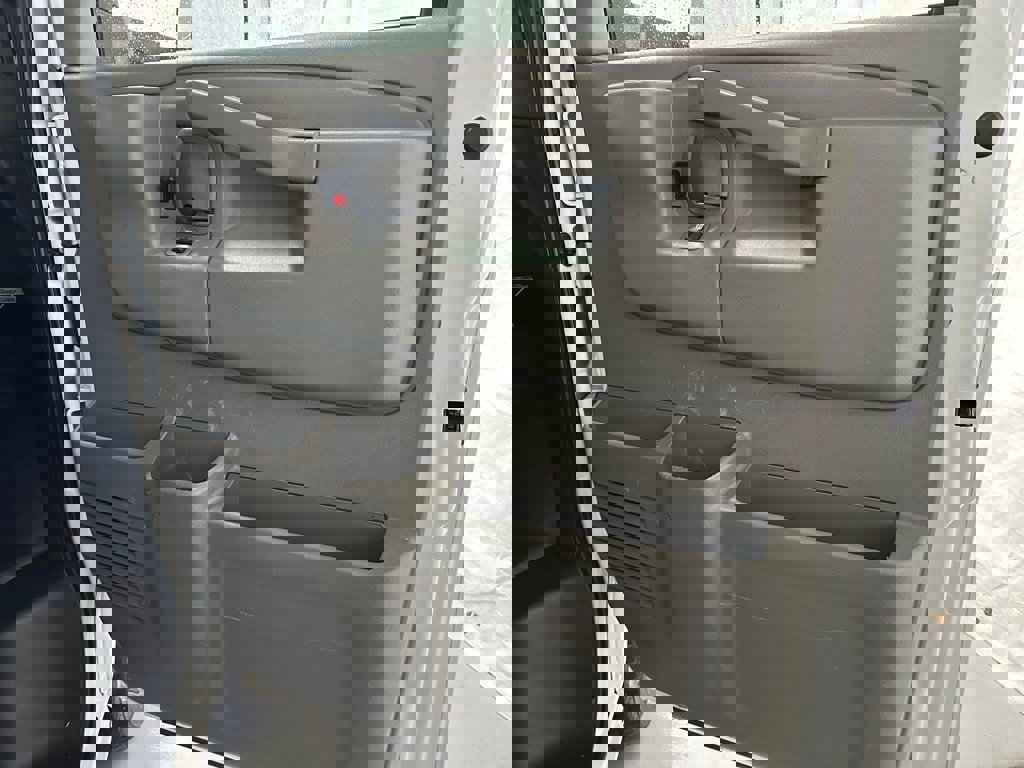 Used 2022 Chevrolet Express 3500 w/ Power Convenience Package image 38