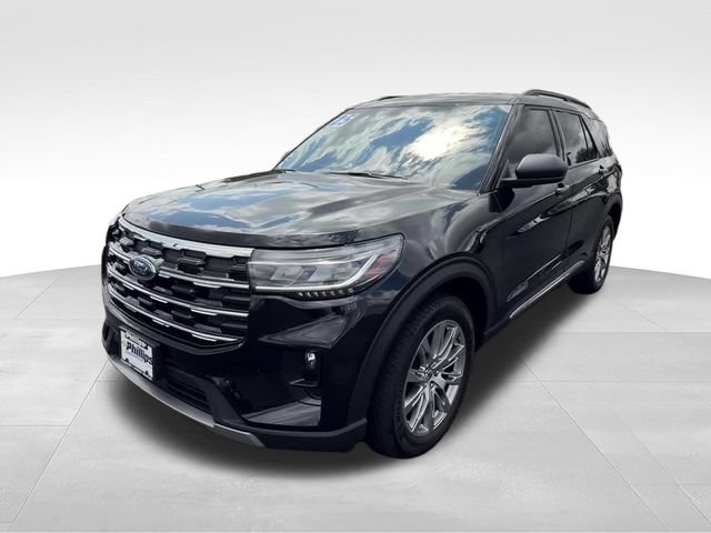 Used 2025 Ford Explorer Active w/ Active Comfort Package AWD/4WD image 2