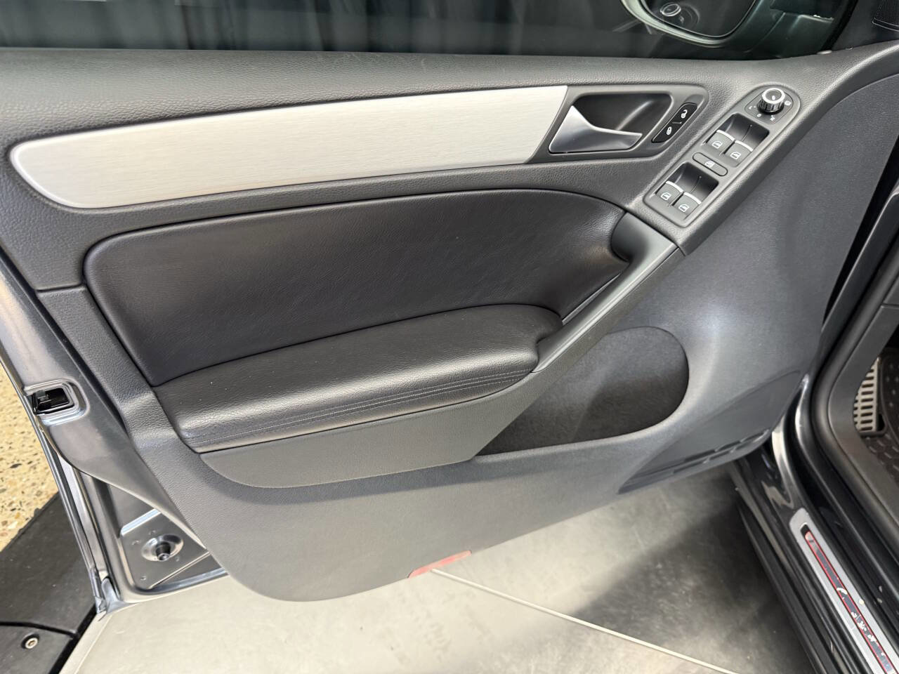 Used 2012 Volkswagen GTI Autobahn FWD image 19