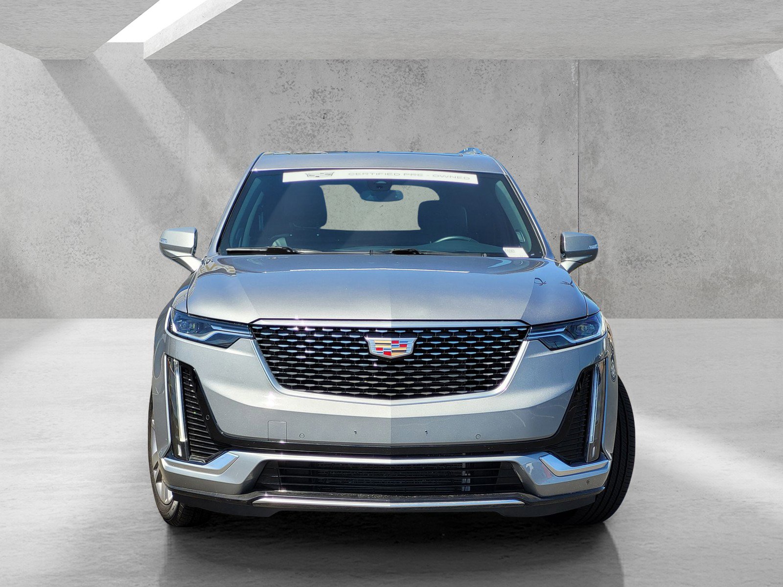 Certified 2025 Cadillac XT6 Premium Luxury image 2