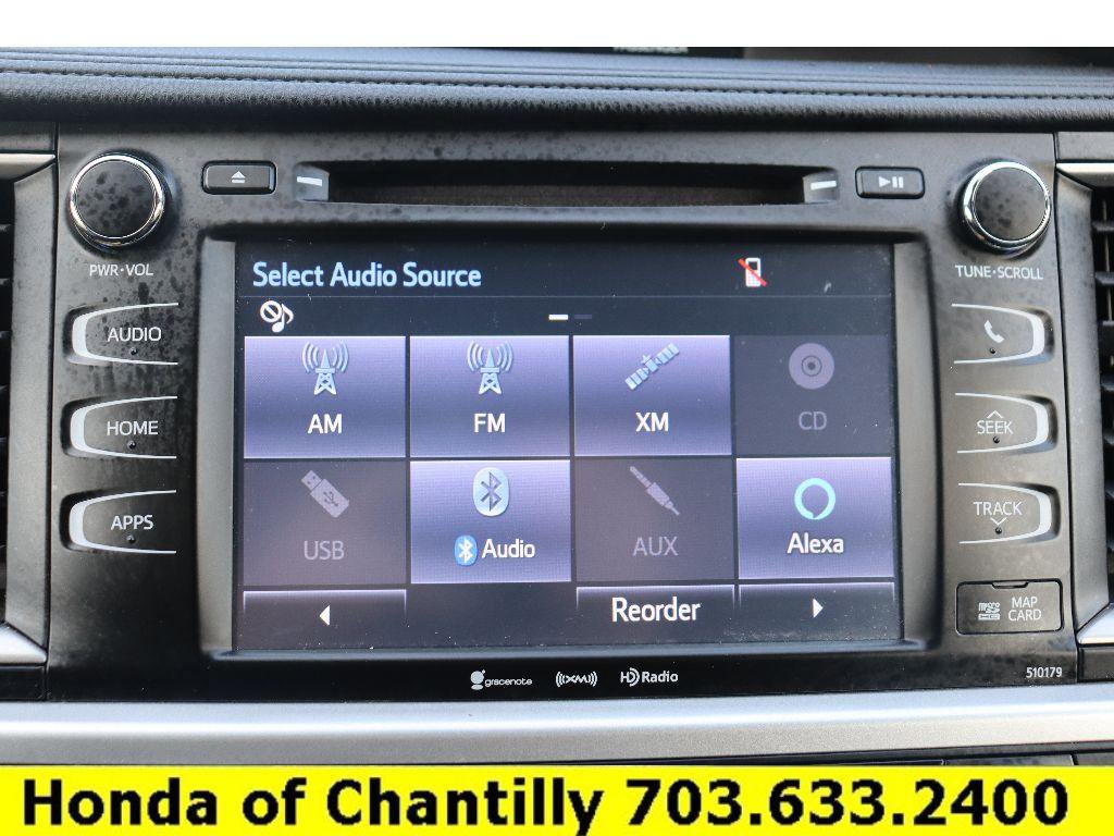 Used 2017 Toyota Highlander XLE image 15