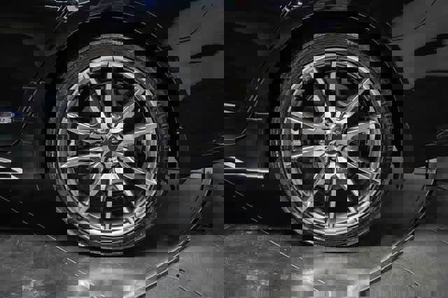 Used 2023 Genesis G70 3.3T image 10