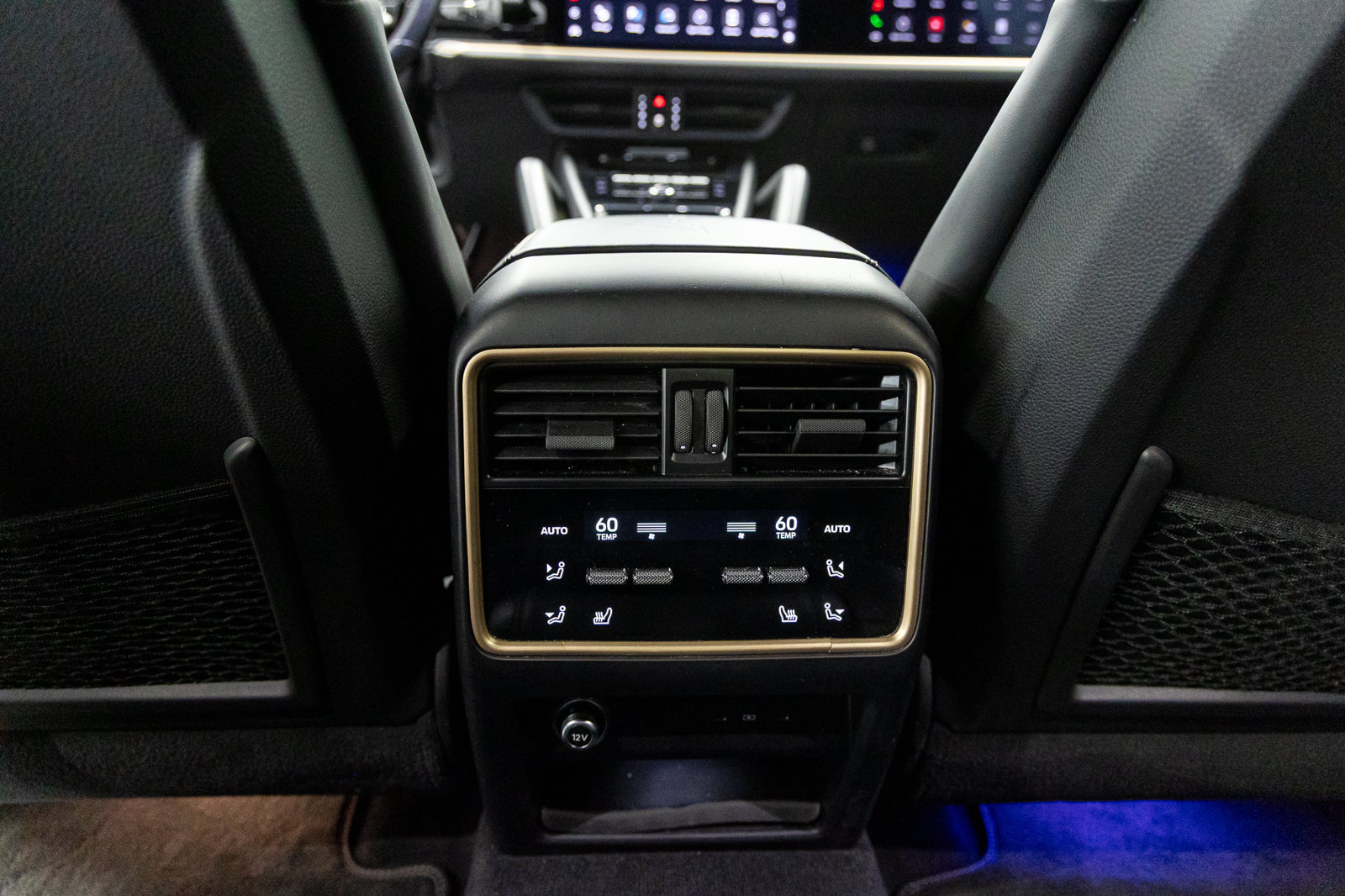 Used 2024 Porsche Cayenne Turbo GT AWD/4WD image 46