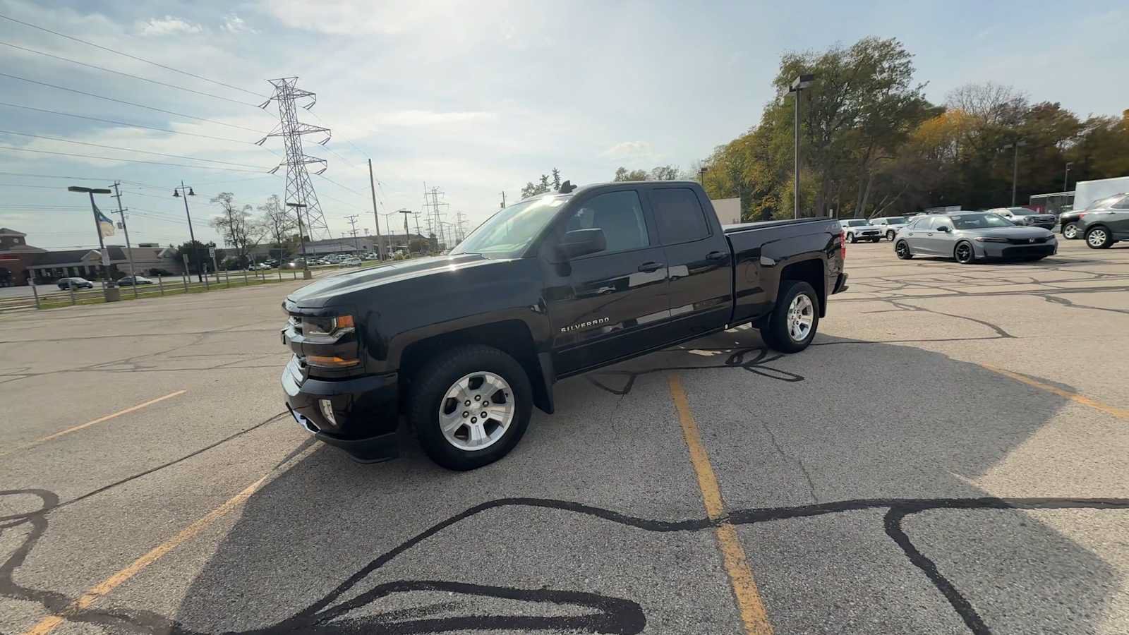 Certified 2019 Chevrolet Silverado 1500 LT w/ All Star Edition AWD/4WD image 5