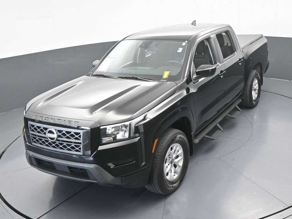 Used 2024 Nissan Frontier SV image 40